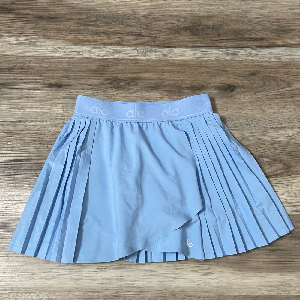 ALO Yoga Light Blue Pleated Tennis Skirt - Picture 3 of 6